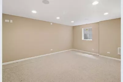 8841 N Birch Avenue, Morton Grove, IL 60053 - Photo 32