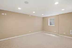 8841 N Birch Ave, Morton Grove, IL 60053 - Photo 32