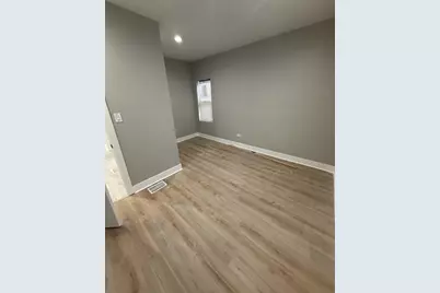 8219 S Honore Street, Chicago, IL 60620 - Photo 16