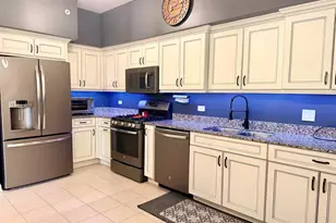9730 Koch Ct, Orland Park, IL 60467 - Photo 2