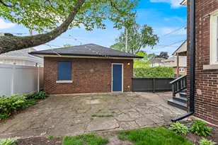 419 N Raynor Ave, Joliet, IL 60435 - Photo 18