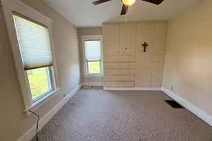301 W 2nd St, Gilman, IL 60938 - Photo 16