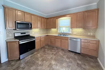 301 W 2nd Street, Gilman, IL 60938 - Photo 4