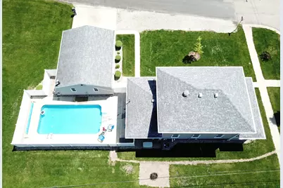301 W 2nd Street, Gilman, IL 60938 - Photo 2