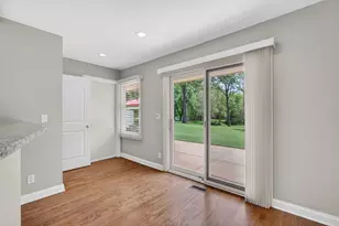 43W239 Hazelwood Trail, Saint Charles, IL 60175 - Photo 32