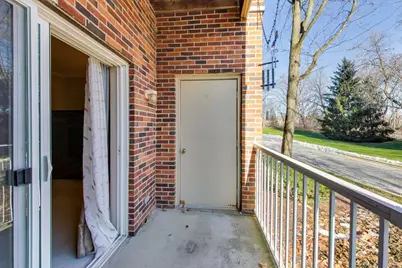 605 Barrington Avenue #208, East Dundee, IL 60118 - Photo 10