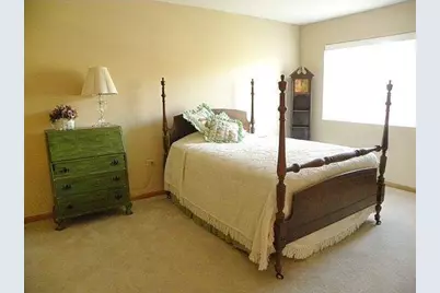 605 Barrington Avenue #208, East Dundee, IL 60118 - Photo 8