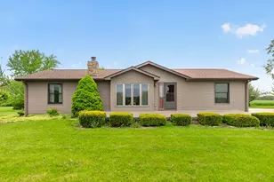8086 Kane Rd, Waterman, IL 60556 - Photo 2