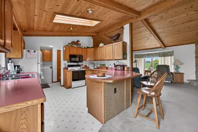 8086 Kane Road, Waterman, IL 60556 - Photo 18