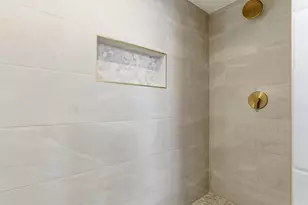 835 S Claremont Ave, Chicago, IL 60612 - Photo 18