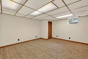 42W675 Star Ln, Sugar Grove, IL 60554 - Photo 36