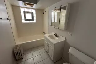 5855 N Glenwood Ave, Chicago, IL 60660 - Photo 8