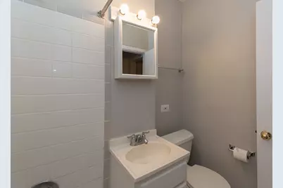 5748 N Winthrop Avenue #302, Chicago, IL 60660 - Photo 20
