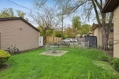 255 E Burlington Street #1, Riverside, IL 60546 - Photo 4