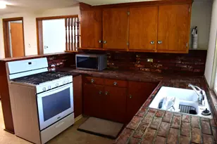 406 N Birch St, Wenona, IL 61377 - Photo 8