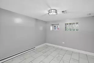 3651 W Wabansia Ave, Chicago, IL 60647 - Photo 14