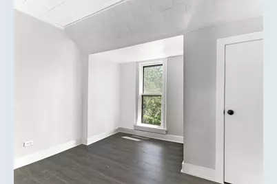 9209 S Woodlawn Avenue, Chicago, IL 60619 - Photo 18