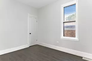 9209 S Woodlawn Ave, Chicago, IL 60619 - Photo 8