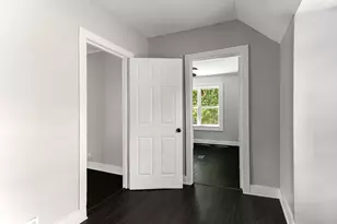 9209 S Woodlawn Ave, Chicago, IL 60619 - Photo 20