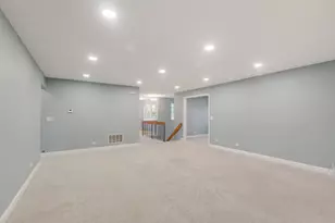 1742 W Orchard Pl, Arlington Heights, IL 60005 - Photo 10