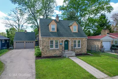 216 Wilcox Avenue, Elgin, IL 60123 - Photo 2