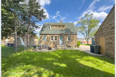 216 Wilcox Avenue, Elgin, IL 60123 - Photo 36