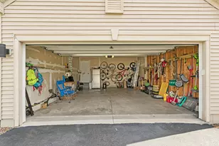 402 Cahokia St, Joliet, IL 60431 - Photo 40