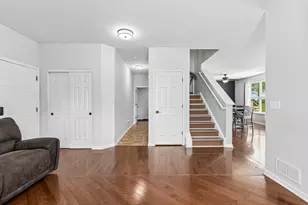 402 Cahokia St, Joliet, IL 60431 - Photo 6