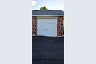 1350 Cunat Court #2D, Lake in the Hills, IL 60156 - Photo 16