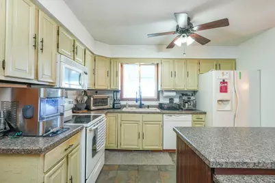 901 Edwin Drive, Bourbonnais, IL 60914 - Photo 16