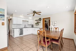 5960 Pershing Ave, Downers Grove, IL 60516 - Photo 8