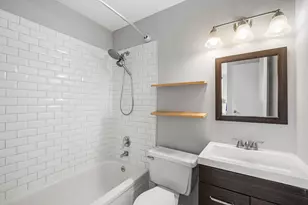 4343 N Clarendon Ave, Chicago, IL 60613 - Photo 16