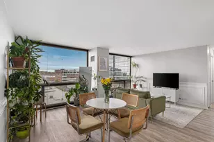 4343 N Clarendon Ave, Chicago, IL 60613 - Photo 2