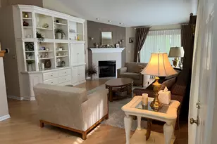 120 Commons Dr, Palos Park, IL 60464 - Photo 2