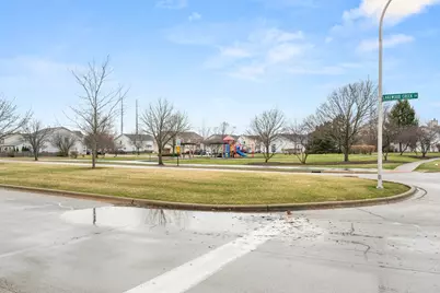 2820 Troon Drive, Montgomery, IL 60538 - Photo 24