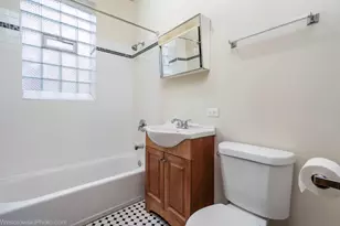 1165 E 54th St, Chicago, IL 60615 - Photo 8