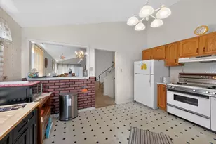 624 W Merle Ave, Villa Park, IL 60181 - Photo 6