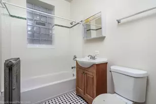 1165 E 54th St, Chicago, IL 60615 - Photo 10