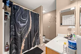2269 Rebecca Cir, Montgomery, IL 60538 - Photo 12
