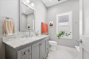 3739 N Ridgeway Ave, Chicago, IL 60618 - Photo 18