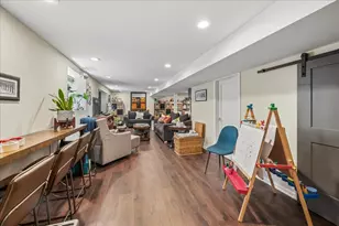 3739 N Ridgeway Ave, Chicago, IL 60618 - Photo 22