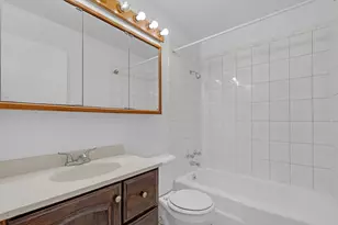 1032 Apple Ln, Lombard, IL 60148 - Photo 18