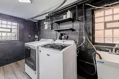 8051 S Escanaba Avenue, Chicago, IL 60617 - Photo 22