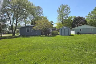313 S McKinley St, Mansfield, IL 61854 - Photo 4