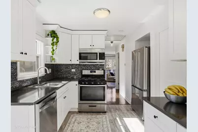4105 N Kolmar Avenue, Chicago, IL 60641 - Photo 10