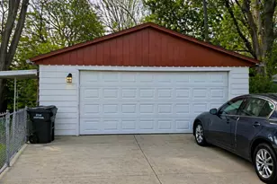 242 Mantua St, Park Forest, IL 60466 - Photo 10