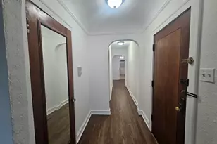 2448 W Catalpa Ave, Chicago, IL 60625 - Photo 8