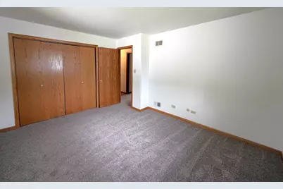 901 Lark Street, Peotone, IL 60468 - Photo 24