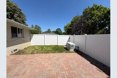 901 Lark Street, Peotone, IL 60468 - Photo 38