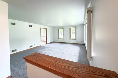 901 Lark Street, Peotone, IL 60468 - Photo 6